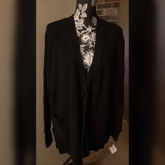 OPHELIA ROE Sweaters - OPHELIA ROE Plus Dual Pocket Drop Shoulder Cardigan